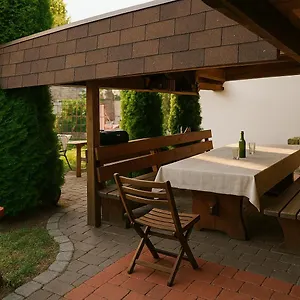  Ferienhaus Gesamtes Haus Mit Garten - 100% Privatsphaere